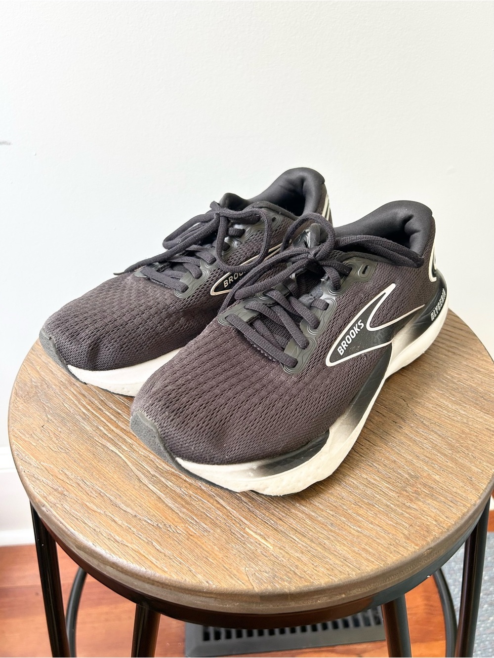 Brooks Glycerin women’s running shoes size 7 - Picture 2 of 9